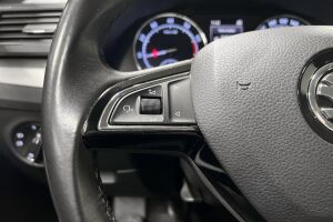 Skoda Superb esikatselu 20