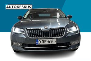 Skoda Superb esikatselu 1