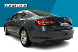 Skoda Superb esikatselu 4