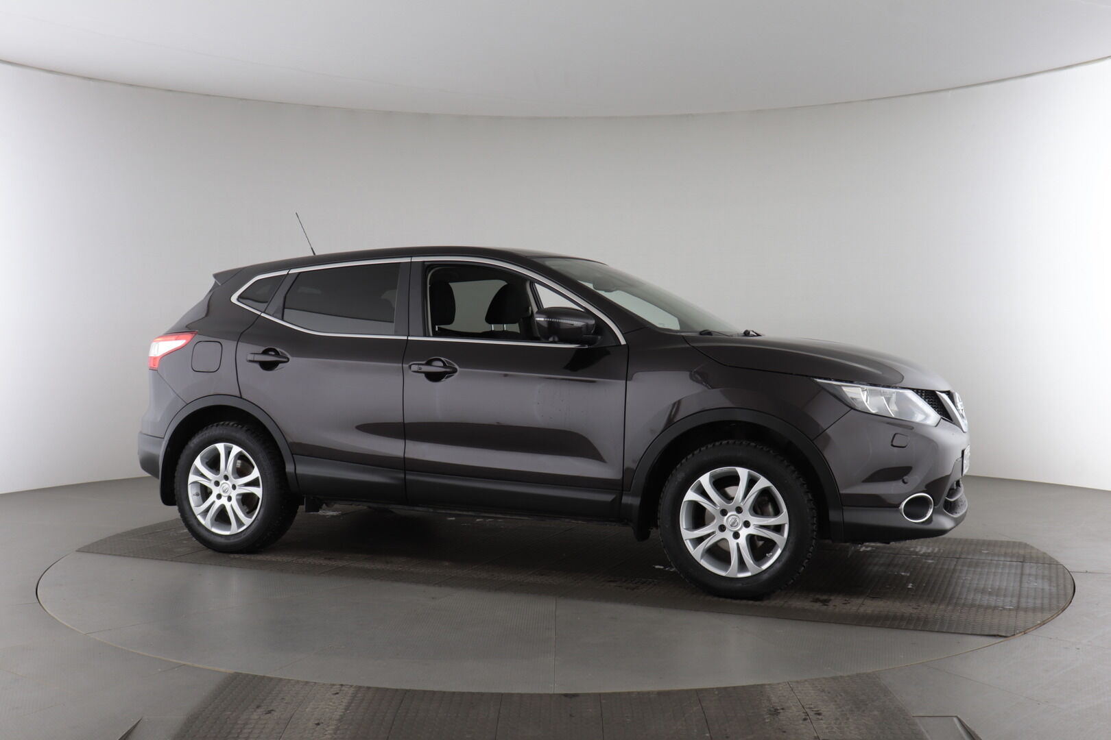 Nissan Qashqai iso kuva 13