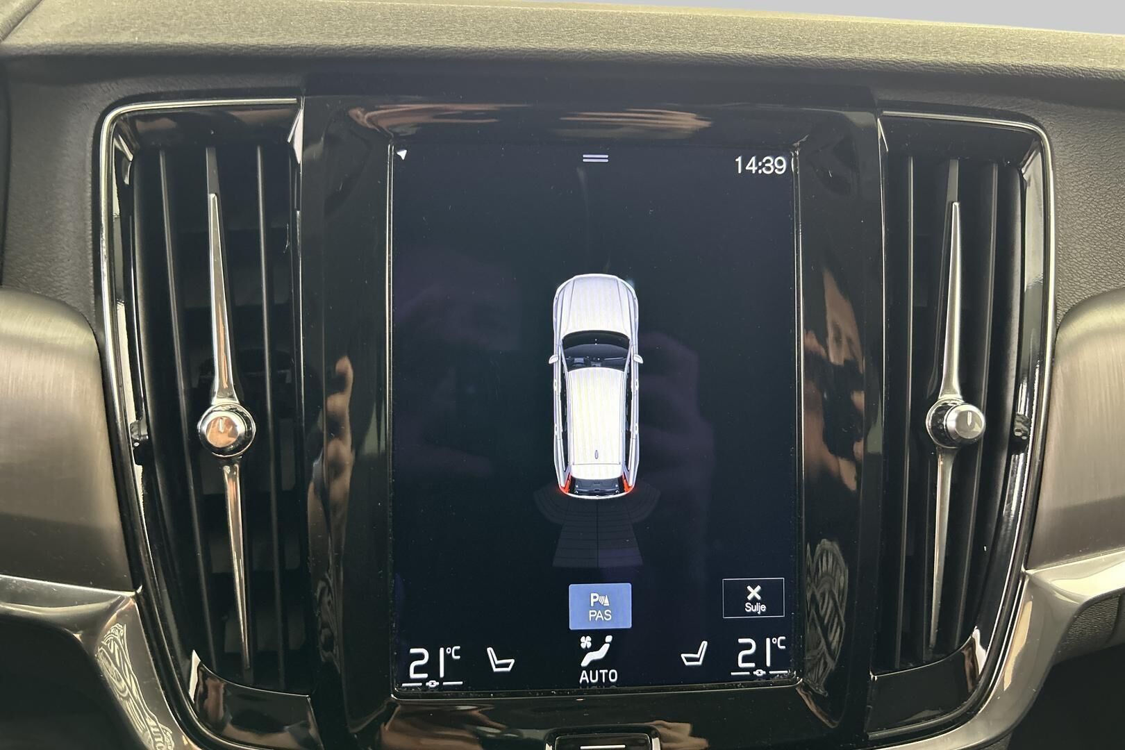 Volvo V90 iso kuva 19