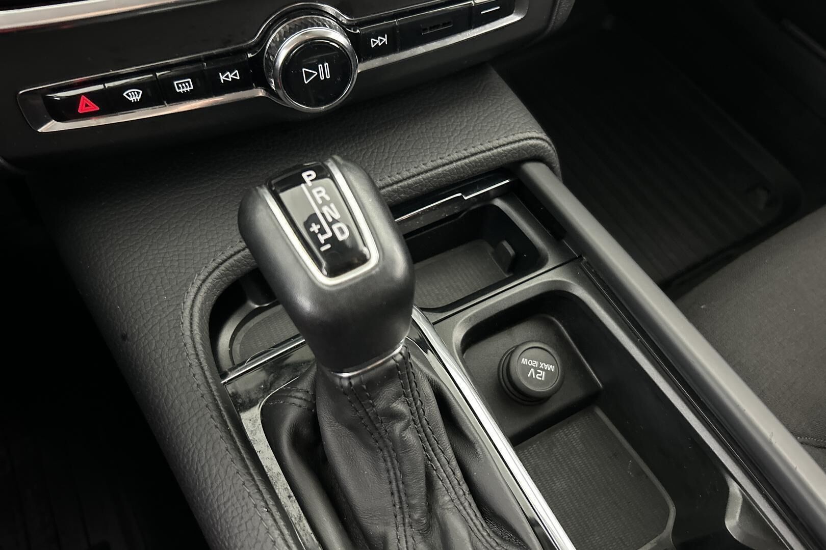 Volvo V90 iso kuva 21