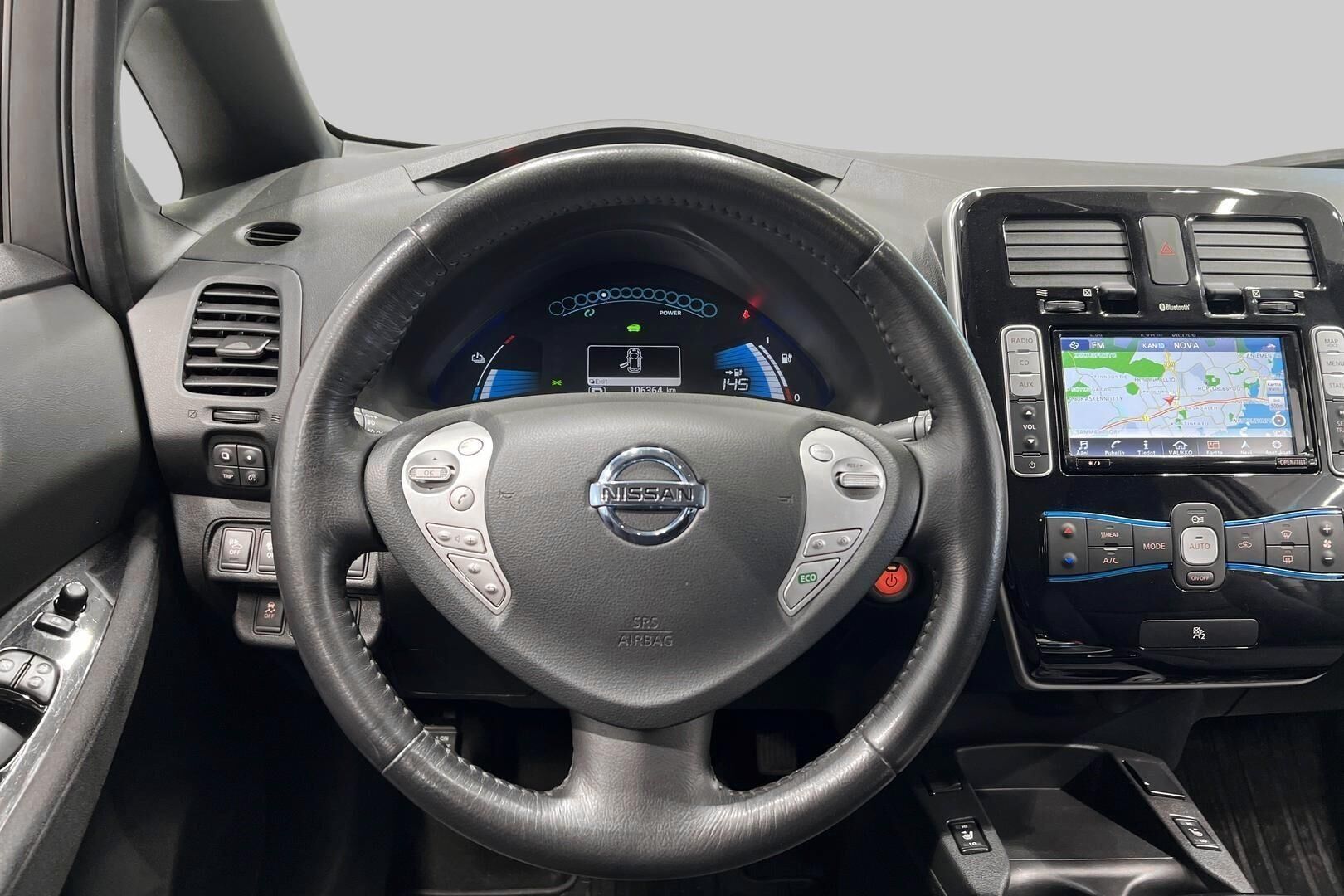 Nissan Leaf iso kuva 25
