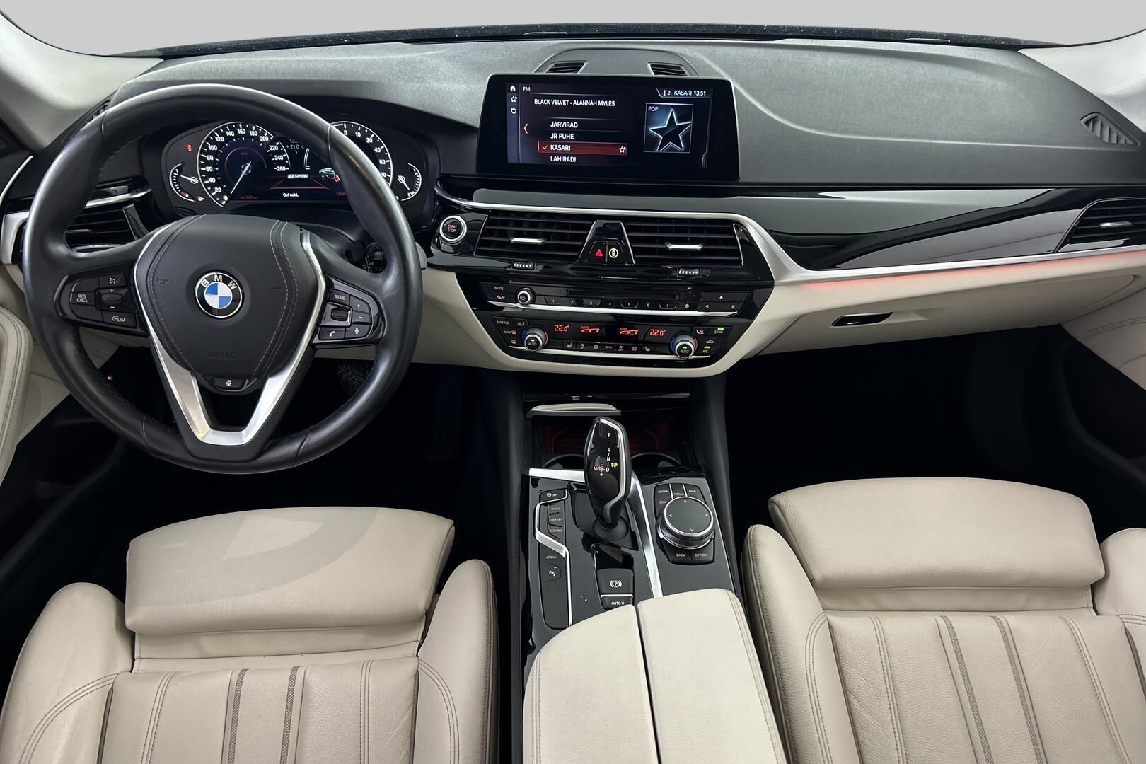 BMW 5-SARJA iso kuva 12