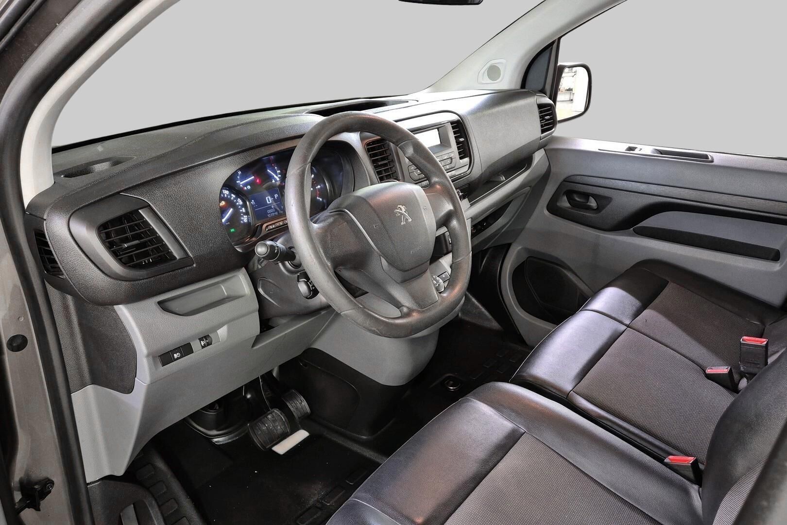 Peugeot Expert iso kuva 1