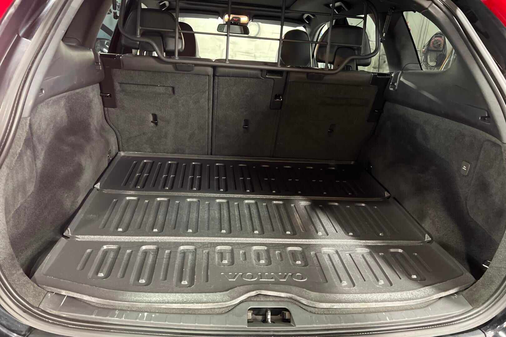 Volvo XC60 iso kuva 12