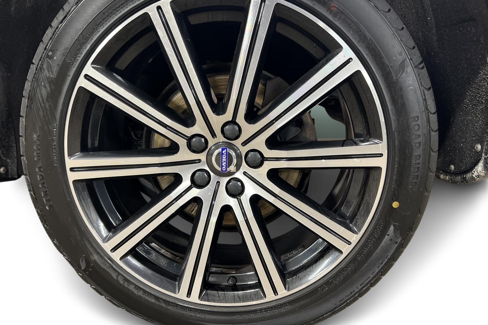 Volvo XC60 iso kuva 13