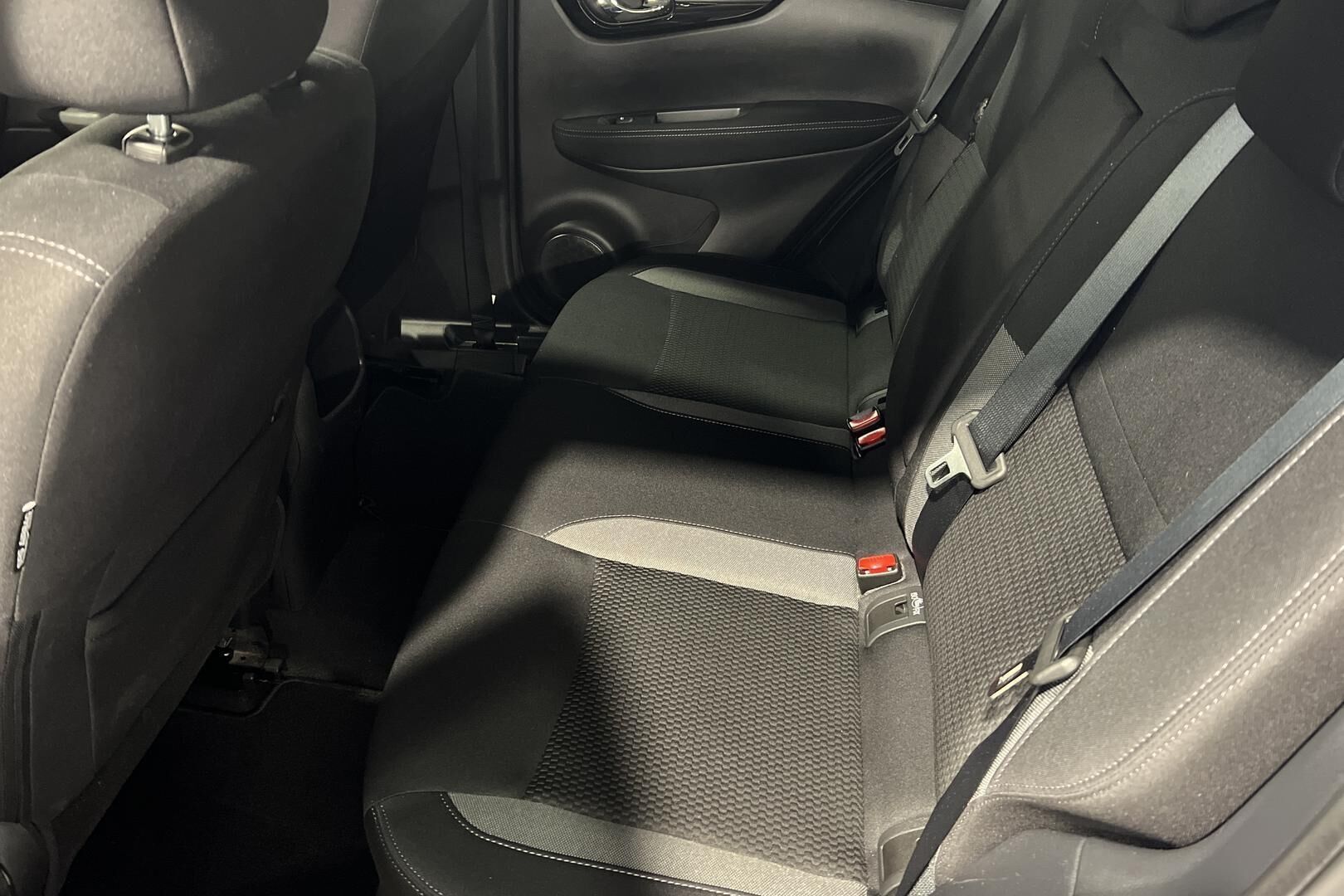 Nissan Qashqai iso kuva 10