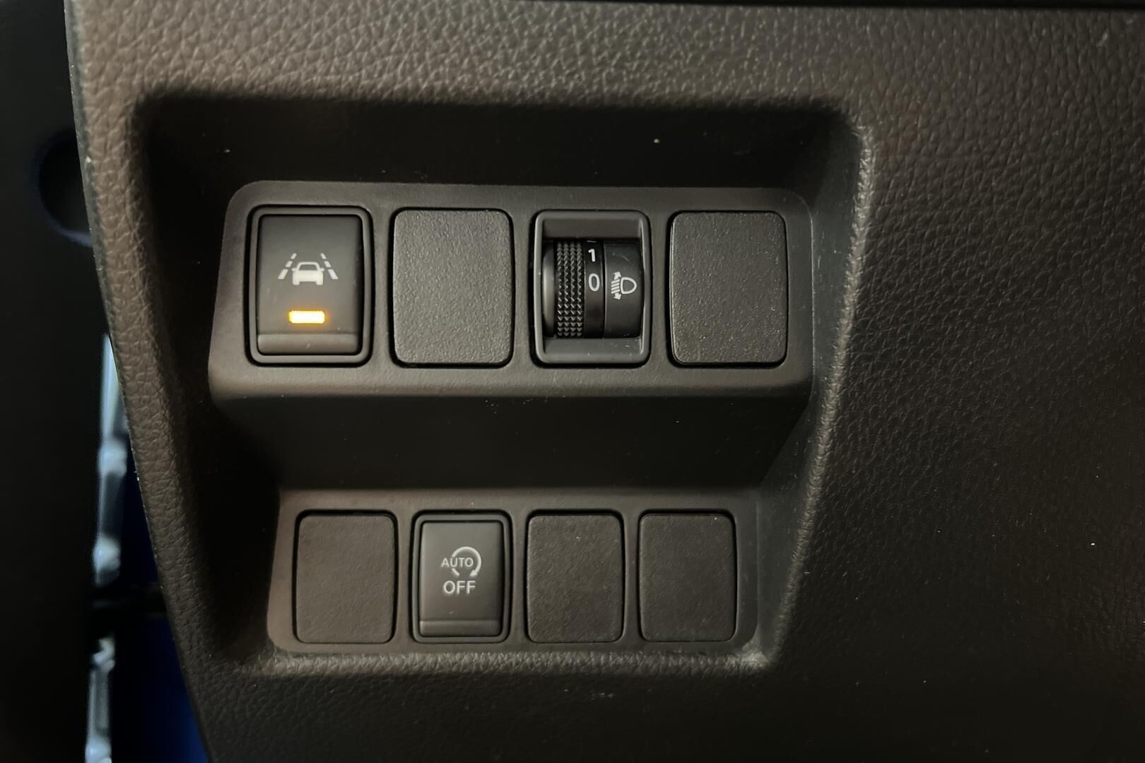 Nissan Qashqai iso kuva 15