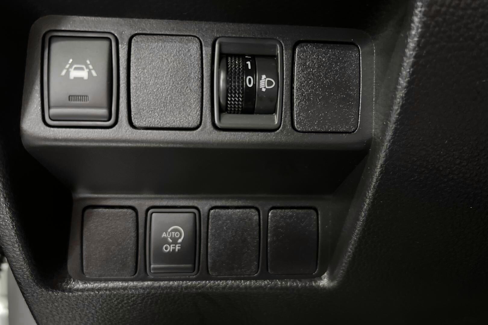 Nissan Qashqai iso kuva 16