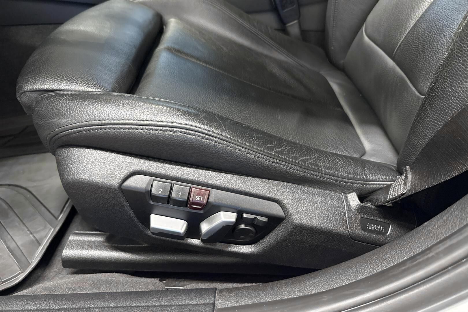 BMW 3-sarja iso kuva 16