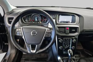Volvo V40 esikatselu 10
