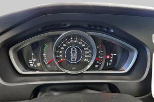 Volvo V40 esikatselu 13
