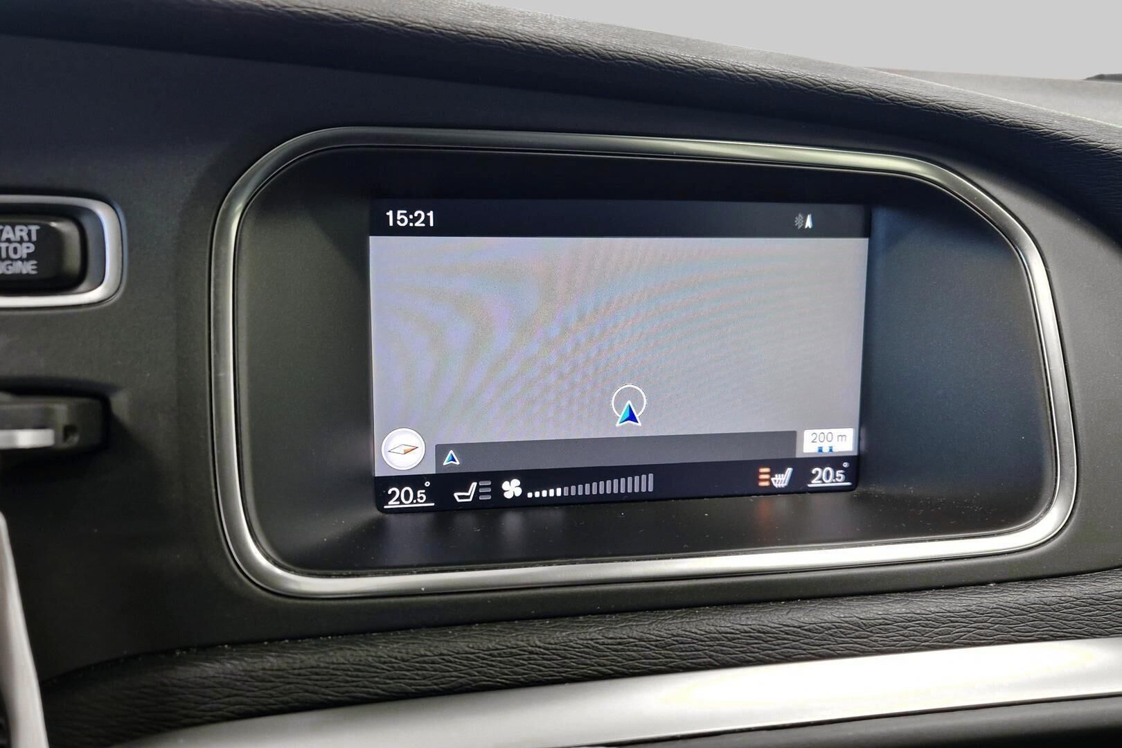 Volvo V40 iso kuva 21