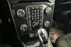 Volvo V40 esikatselu 14