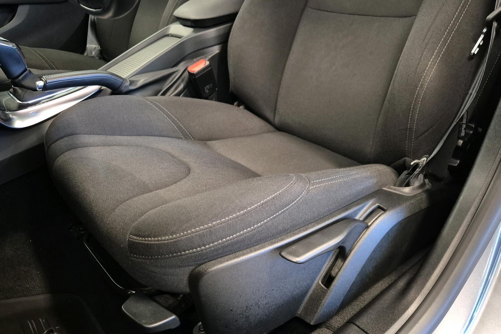 Volvo V40 iso kuva 18