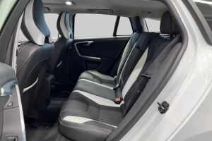 Volvo V60 esikatselu 10