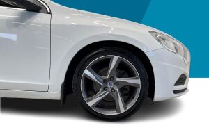 Volvo V60 esikatselu 13