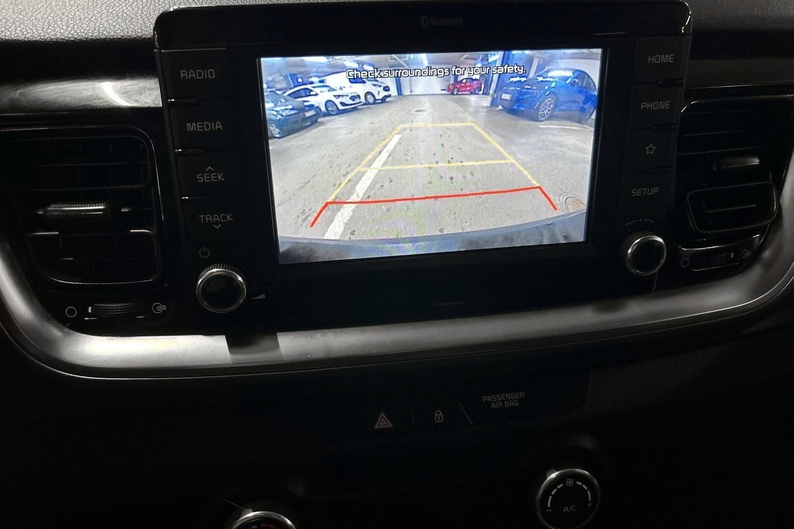 Kia Stonic iso kuva 11