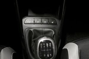 Kia Stonic esikatselu 13