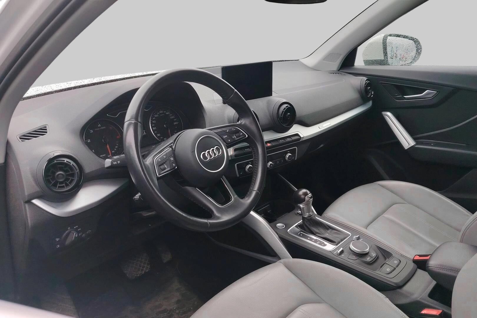 Audi Q2 iso kuva 2