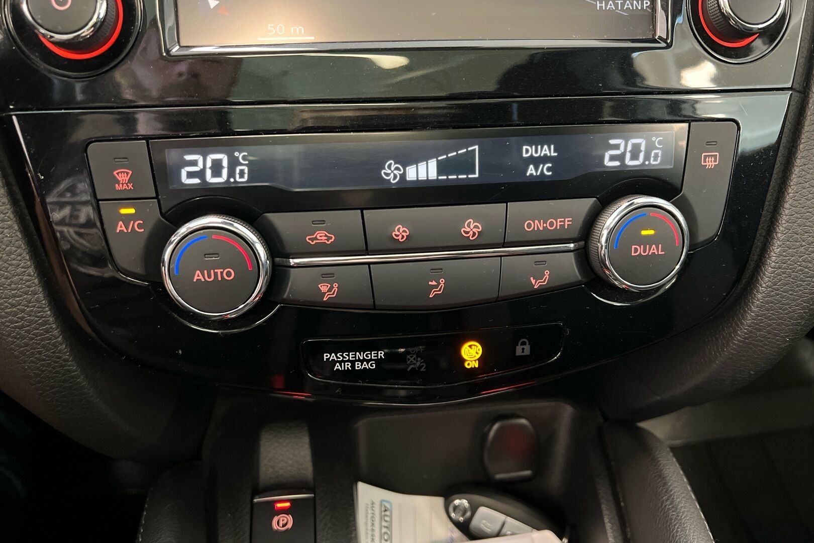 Nissan Qashqai iso kuva 14