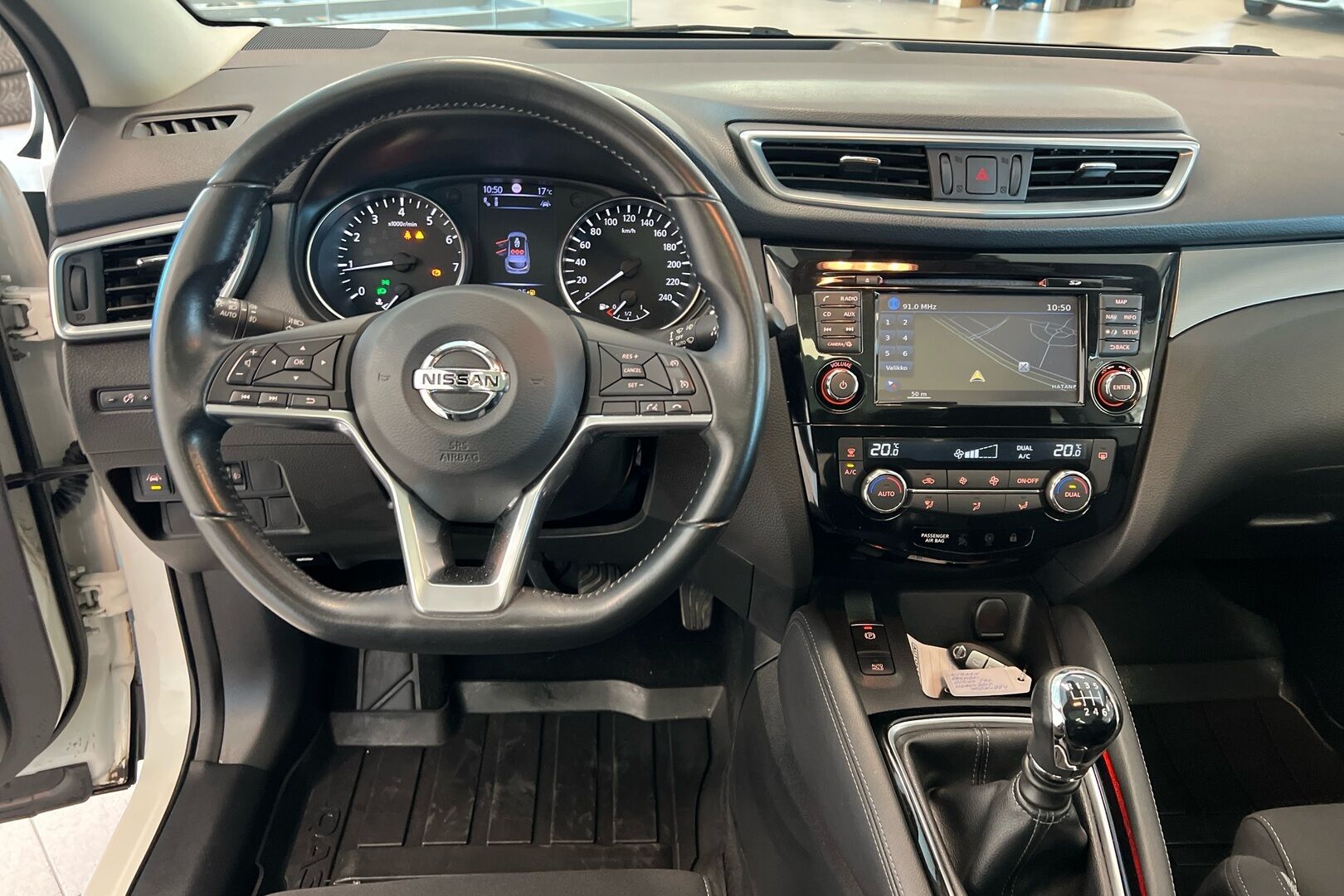 Nissan Qashqai iso kuva 21