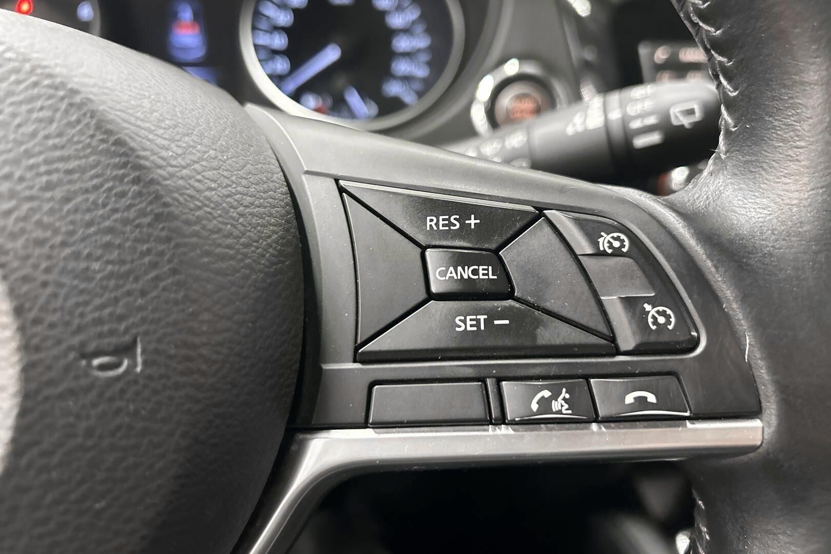 Nissan Qashqai iso kuva 12