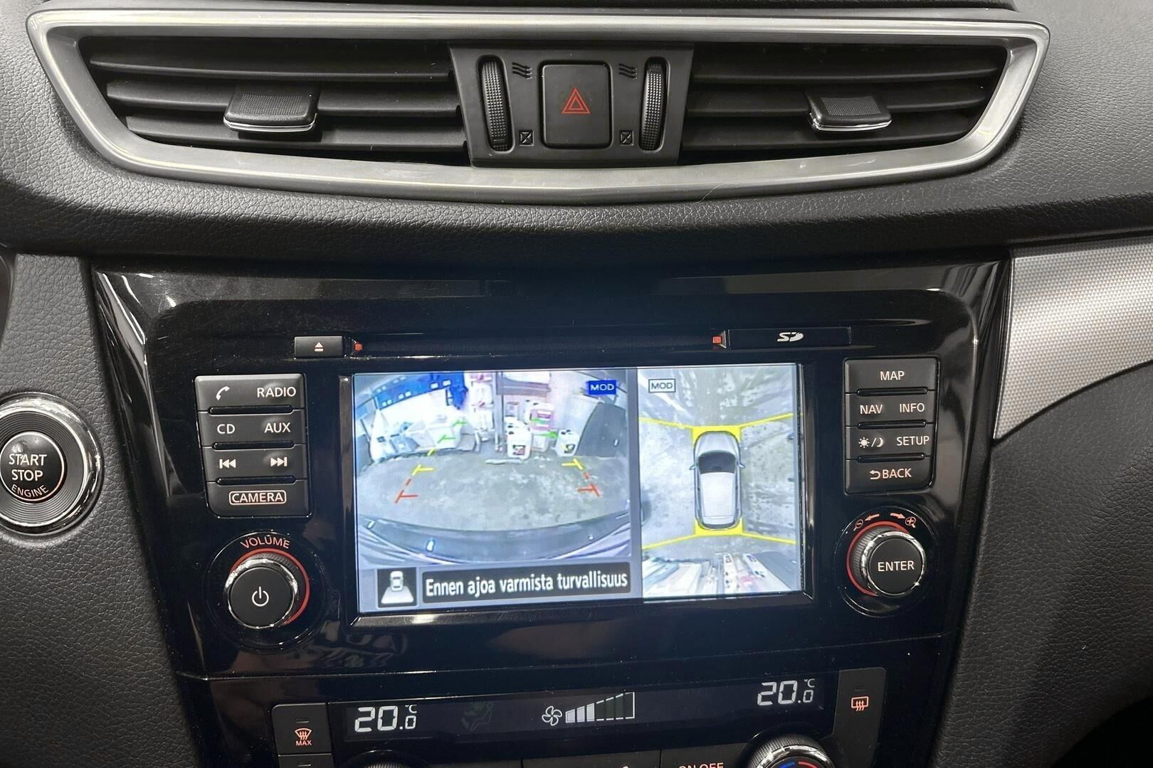 Nissan Qashqai iso kuva 14