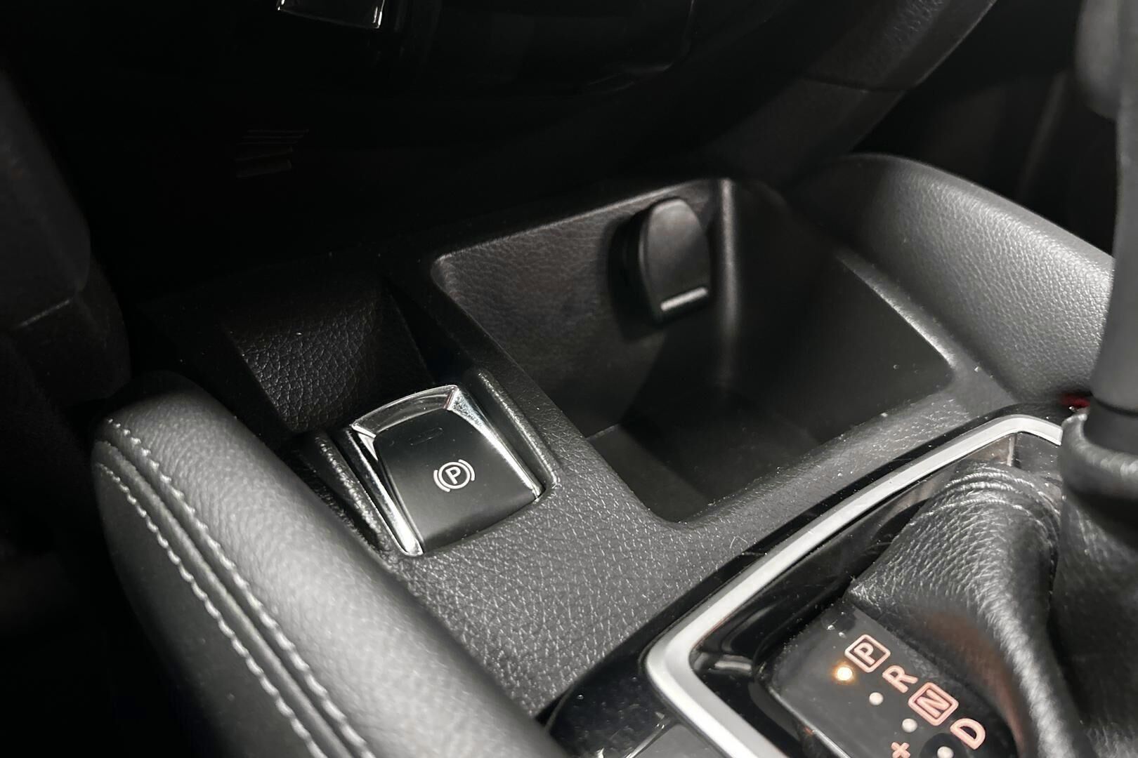 Nissan Qashqai iso kuva 15