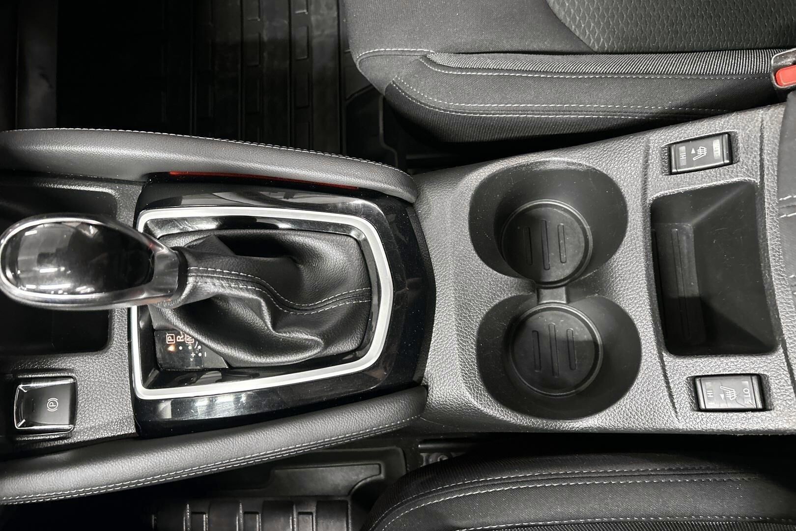 Nissan Qashqai iso kuva 24