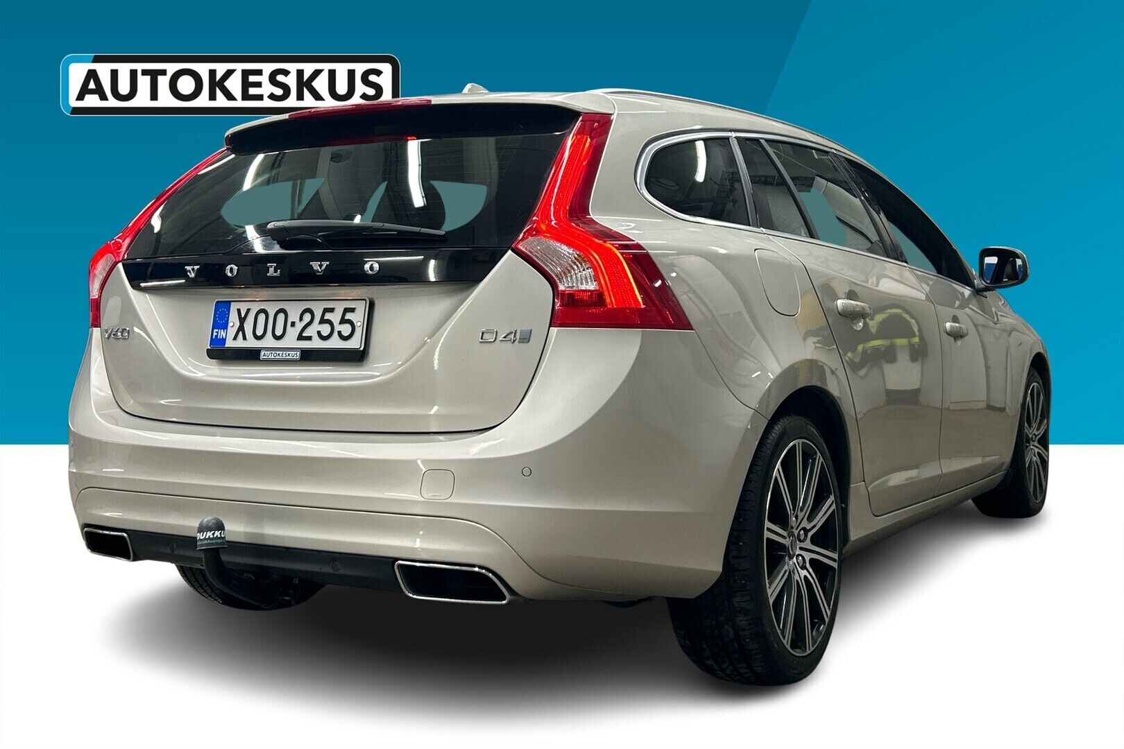 Volvo V60 iso kuva 1