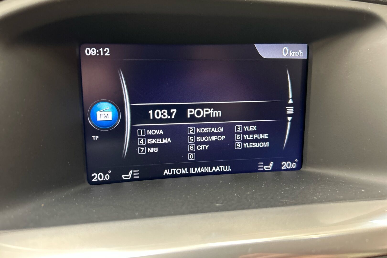 Volvo V60 iso kuva 13
