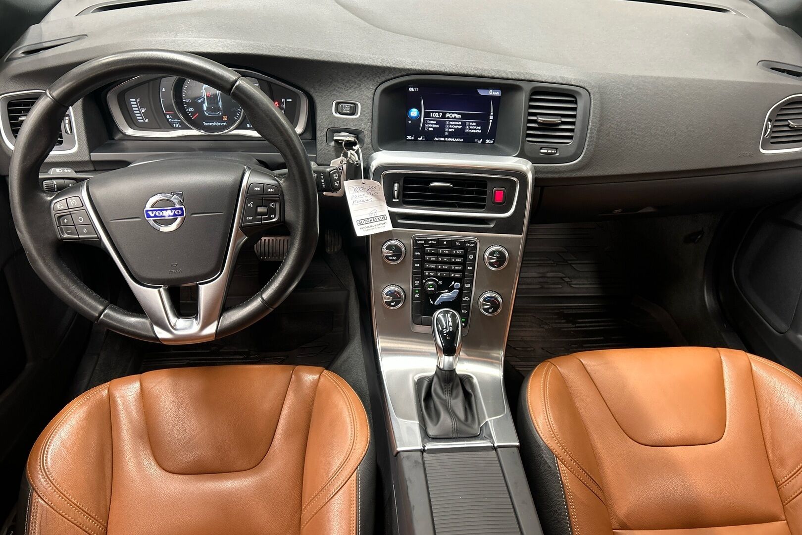 Volvo V60 iso kuva 4