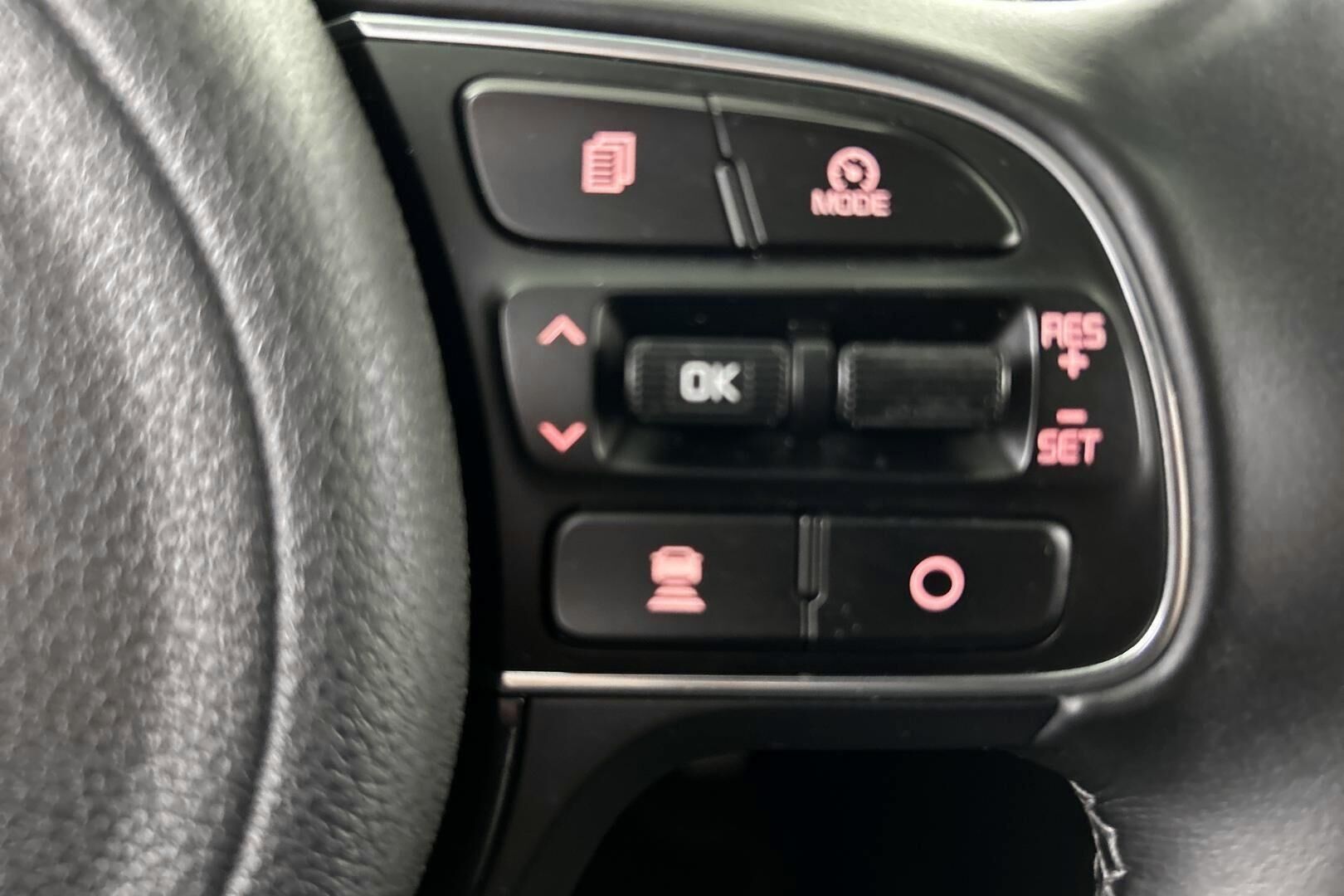Kia Niro iso kuva 22