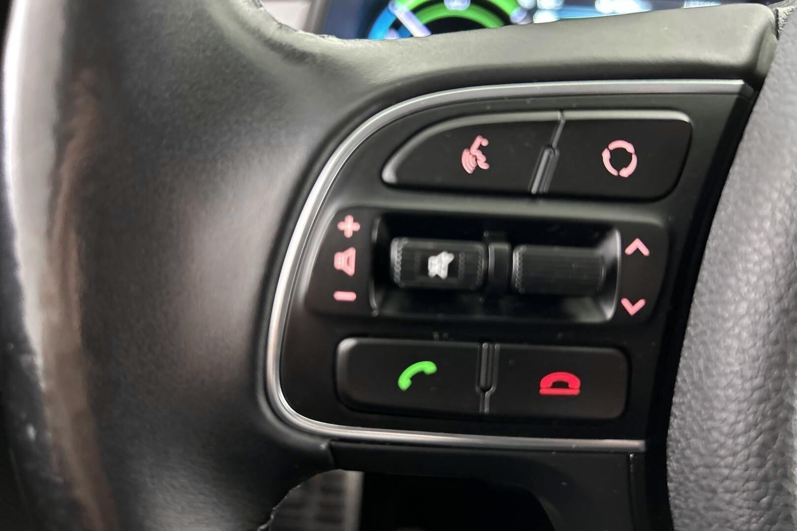 Kia Niro iso kuva 23