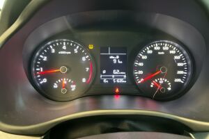 Kia Rio esikatselu 12