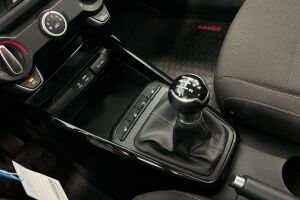 Kia Rio esikatselu 14