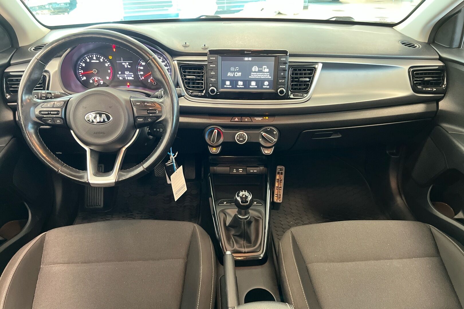 Kia Rio iso kuva 16