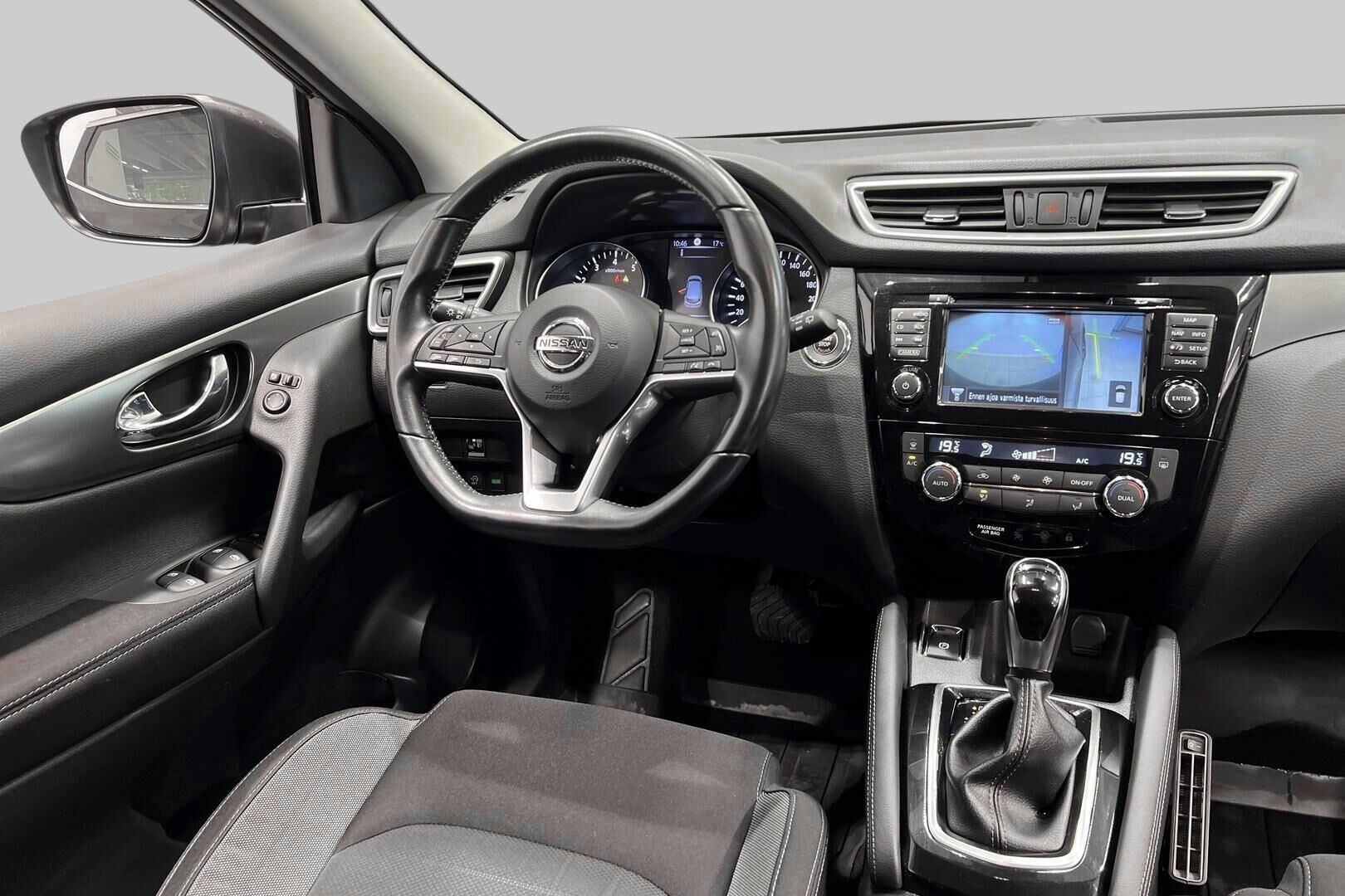 Nissan Qashqai iso kuva 21