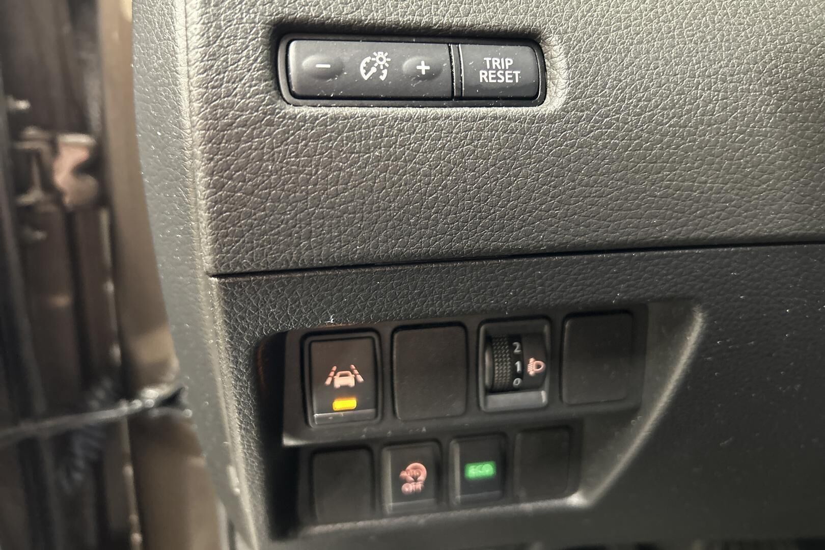 Nissan Qashqai iso kuva 14