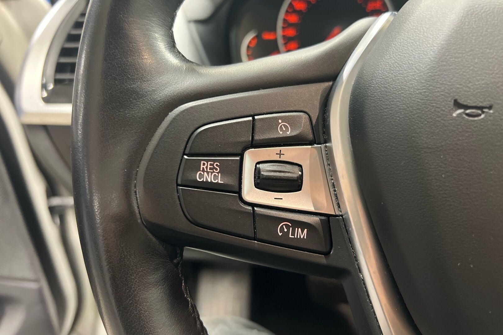 BMW X3 iso kuva 11