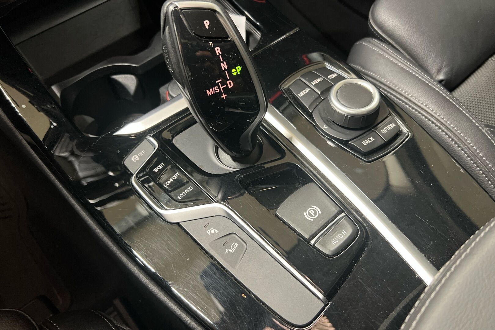 BMW X3 iso kuva 14