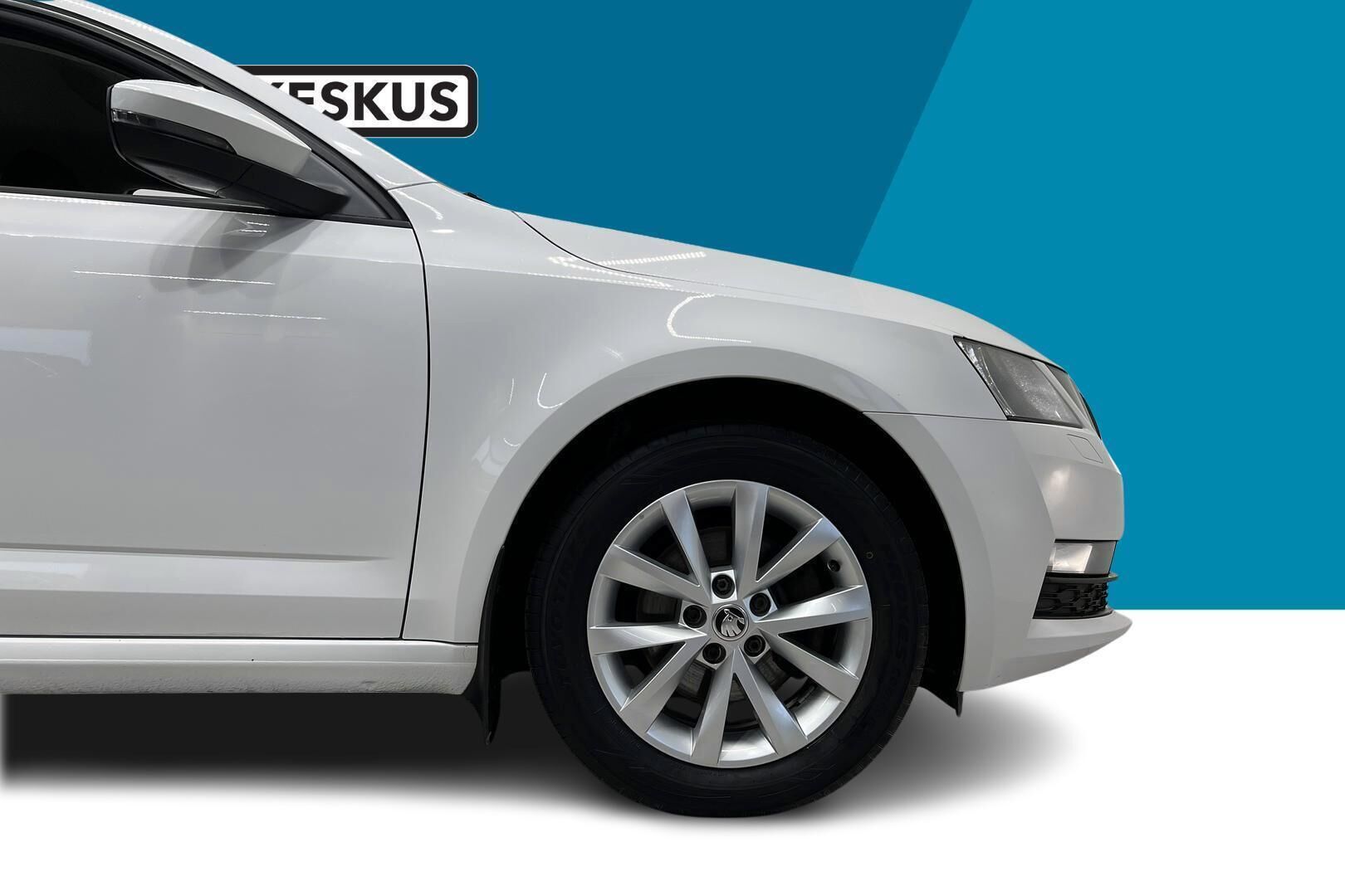 Skoda Octavia iso kuva 12