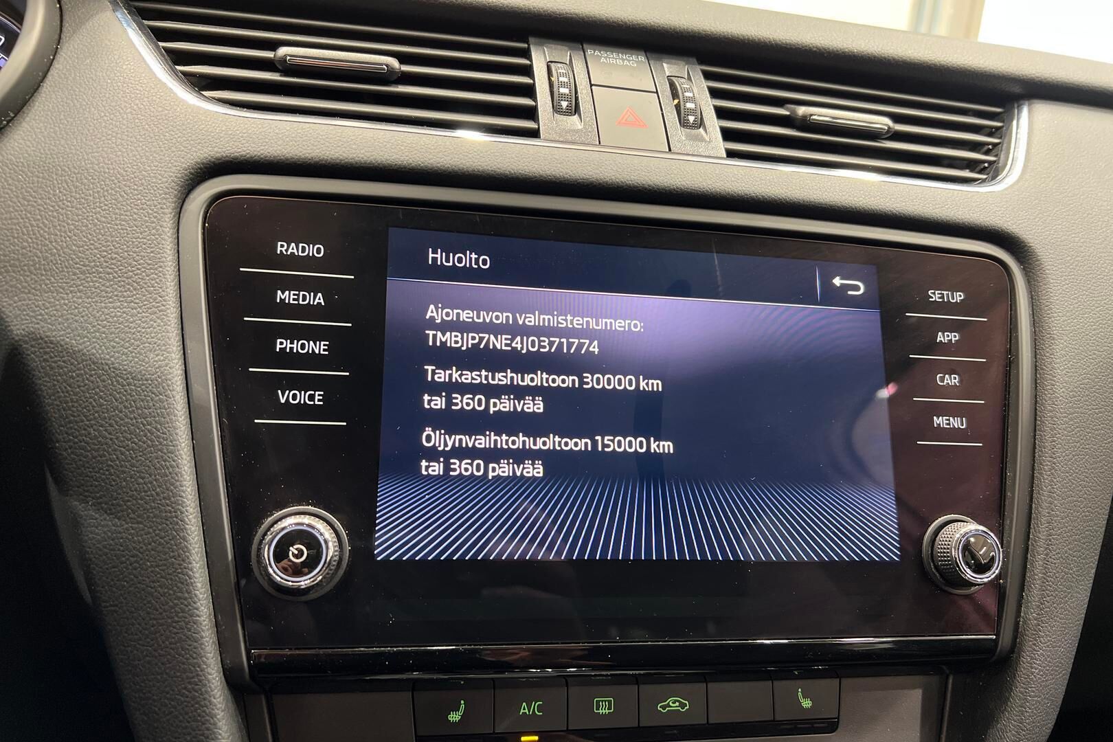 Skoda Octavia iso kuva 15