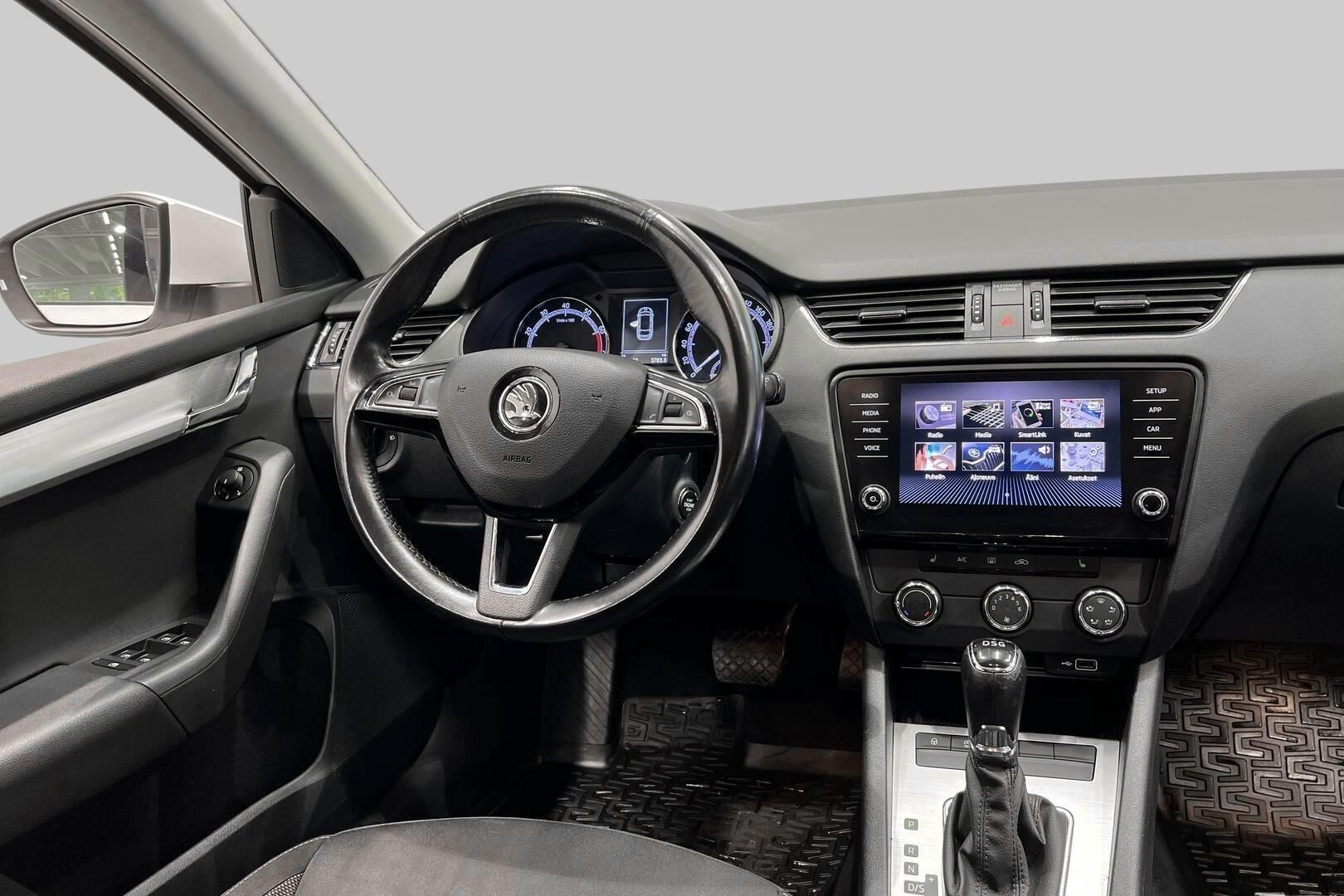 Skoda Octavia iso kuva 30