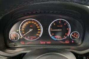 BMW X4 esikatselu 14