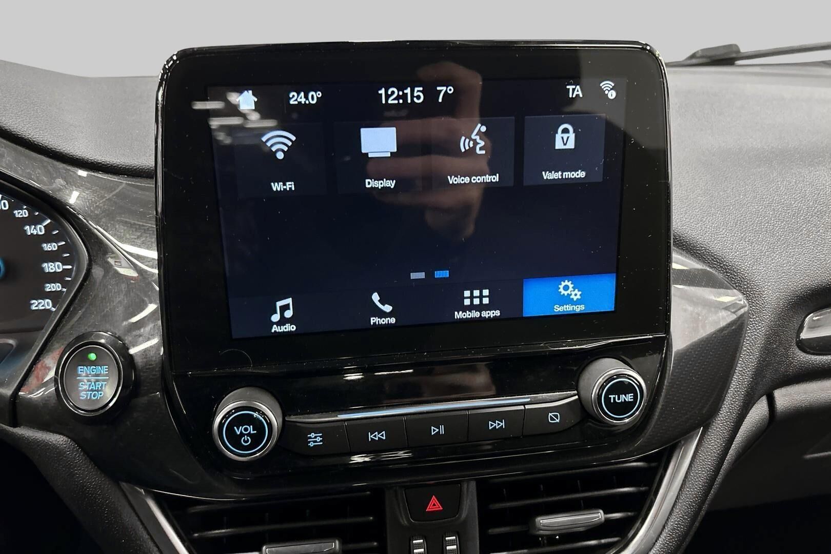 Ford Fiesta iso kuva 16