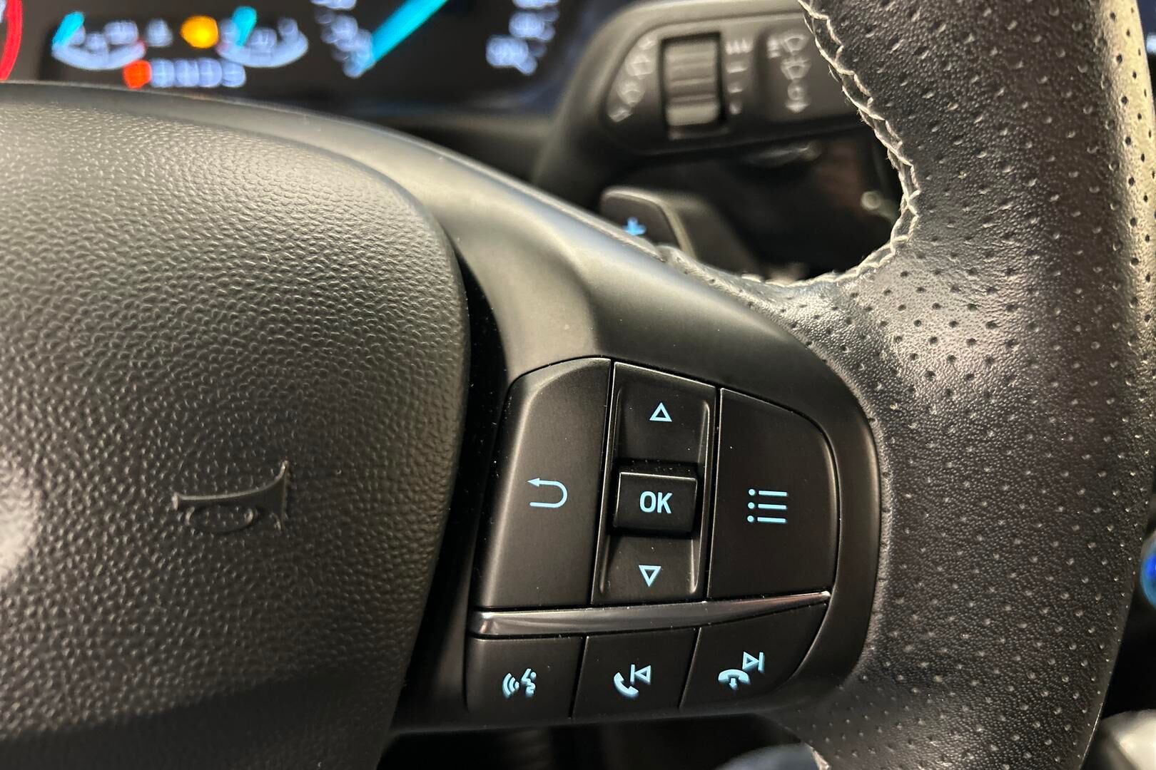 Ford Fiesta iso kuva 20