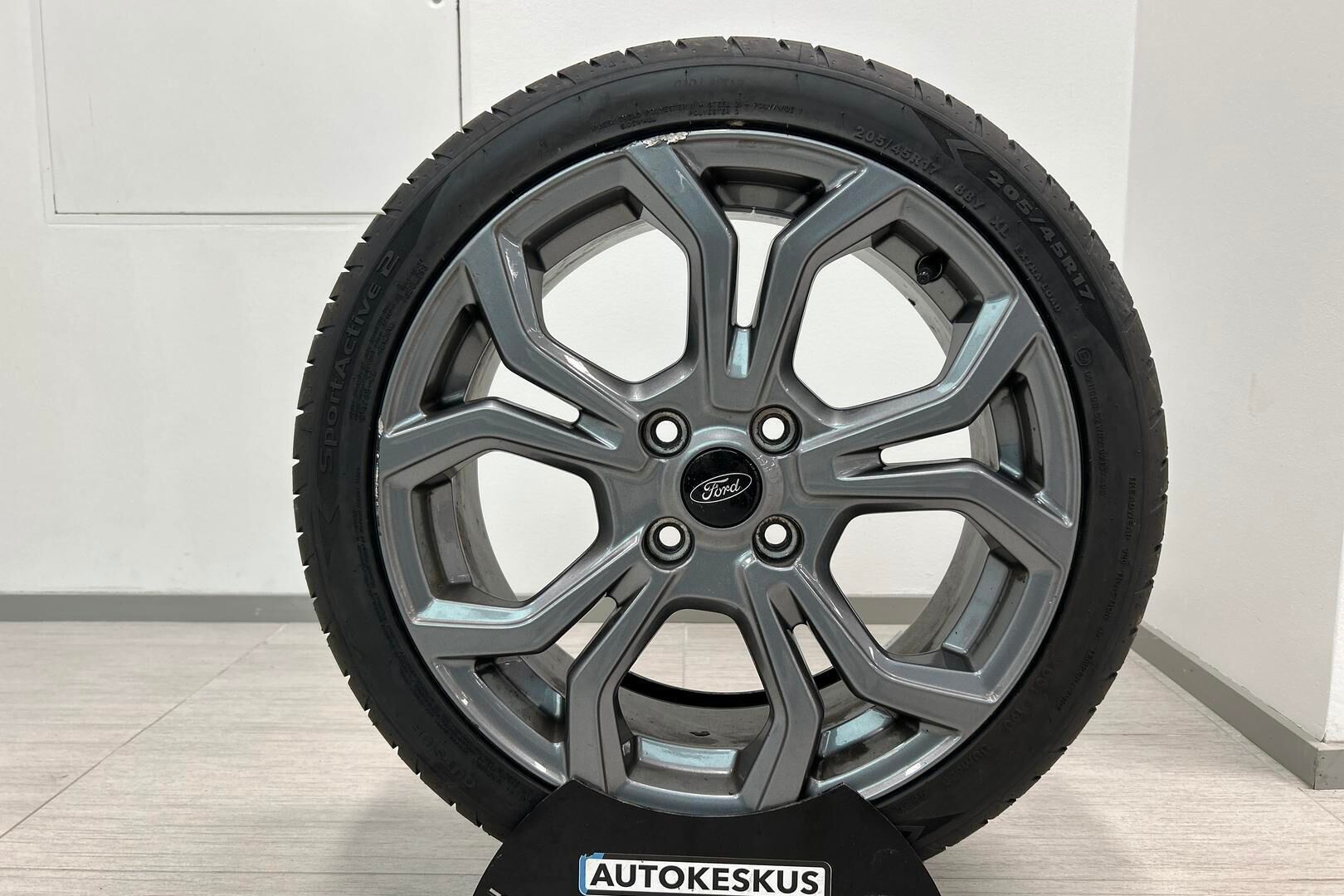 Ford Fiesta iso kuva 23